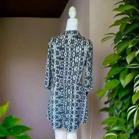 Multi Triangle Design Dress - Picture 2 of 2